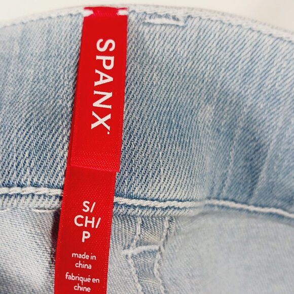 Spanx Light Wash, High Rise, Flare Leg, Pull On Sculpting Jeans, Size Small - Picture 2 of 16